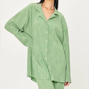 Storets Maria Oversized Plisse Shirt in Sage
